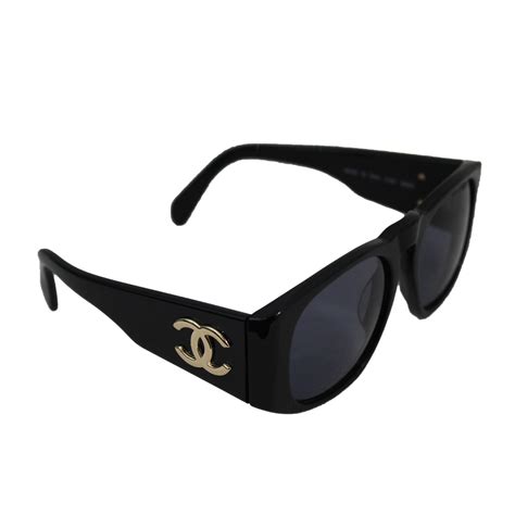 chanel black plastic frame sunglasses